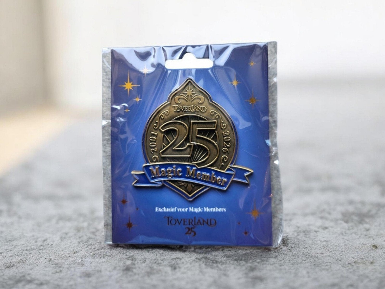 Exclusieve Toverland Magic Member Pin - 25 Jaar Jubileum, Verzamelen, Speldjes, Pins en Buttons, Ophalen of Verzenden