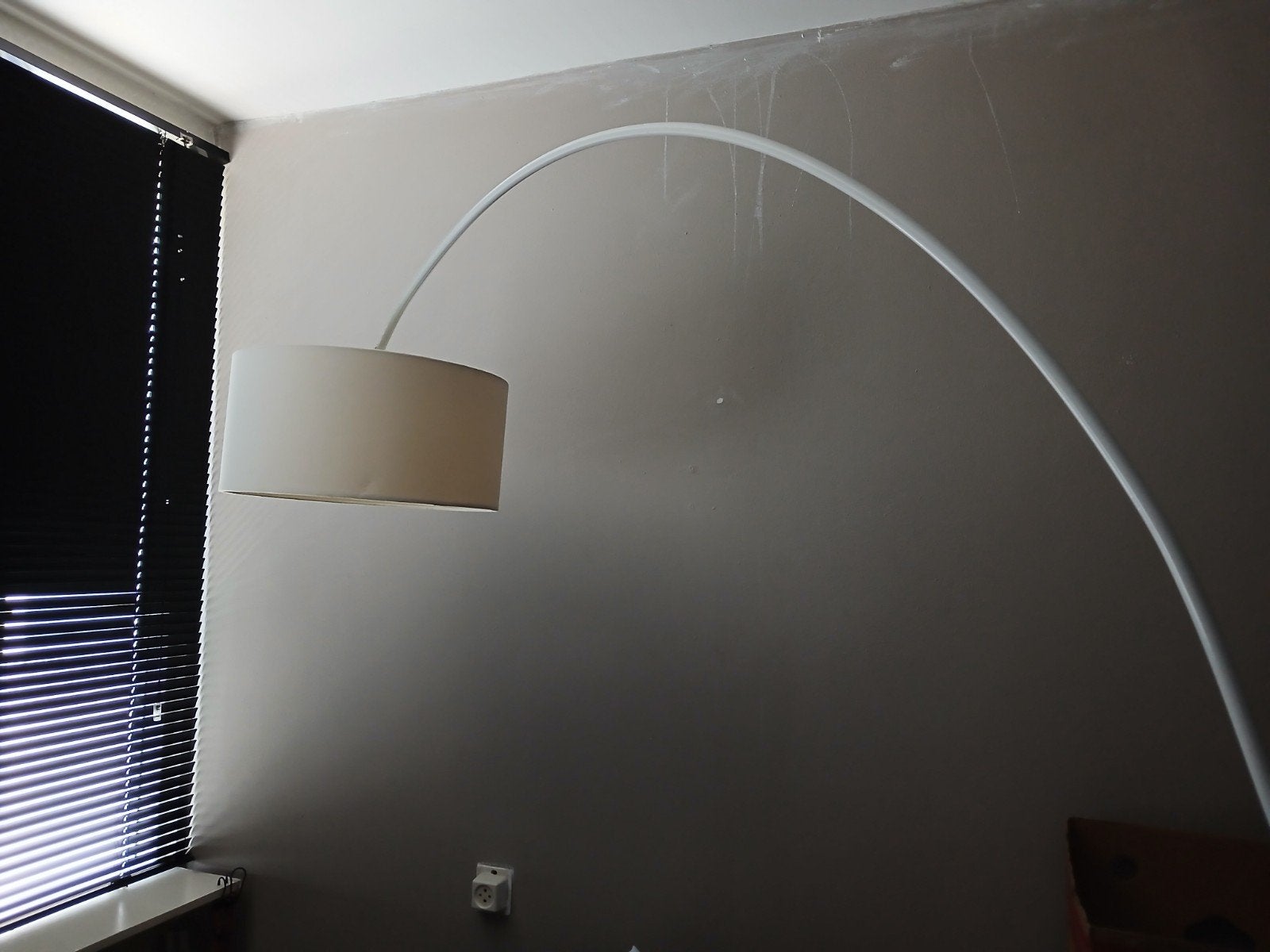 IKEA Skaftet Booglamp met Beige Kap - stijlvol, Ophalen, Gebruikt, Textiel, Modern