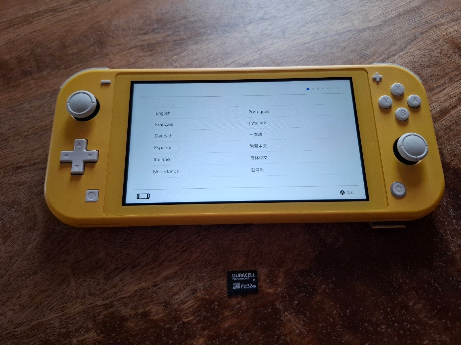 Nintendo Switch Lite Geel met 32GB SD-kaart en hoes, Ophalen, Gebruikt, Met harde schijf, Switch Original