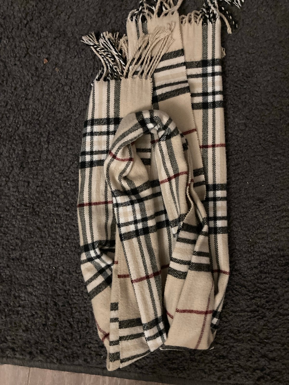 Burberry-achtige geruite sjaal, Ophalen, Zo goed als nieuw, Maat 46/48 (XL) of groter, Sjaal