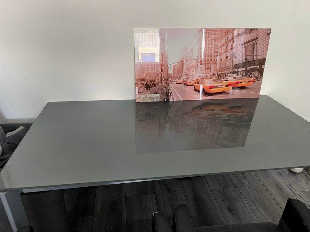 Moderne eettafel met glazen blad - Grijs, Ophalen, Gebruikt, 100 tot 150 cm, 50 tot 100 cm