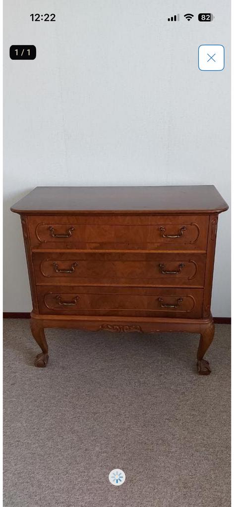 Antieke houten ladekast / commode op sierpoten – klassiek, Ophalen, 50 tot 100 cm, Zo goed als nieuw, 3 of 4 laden