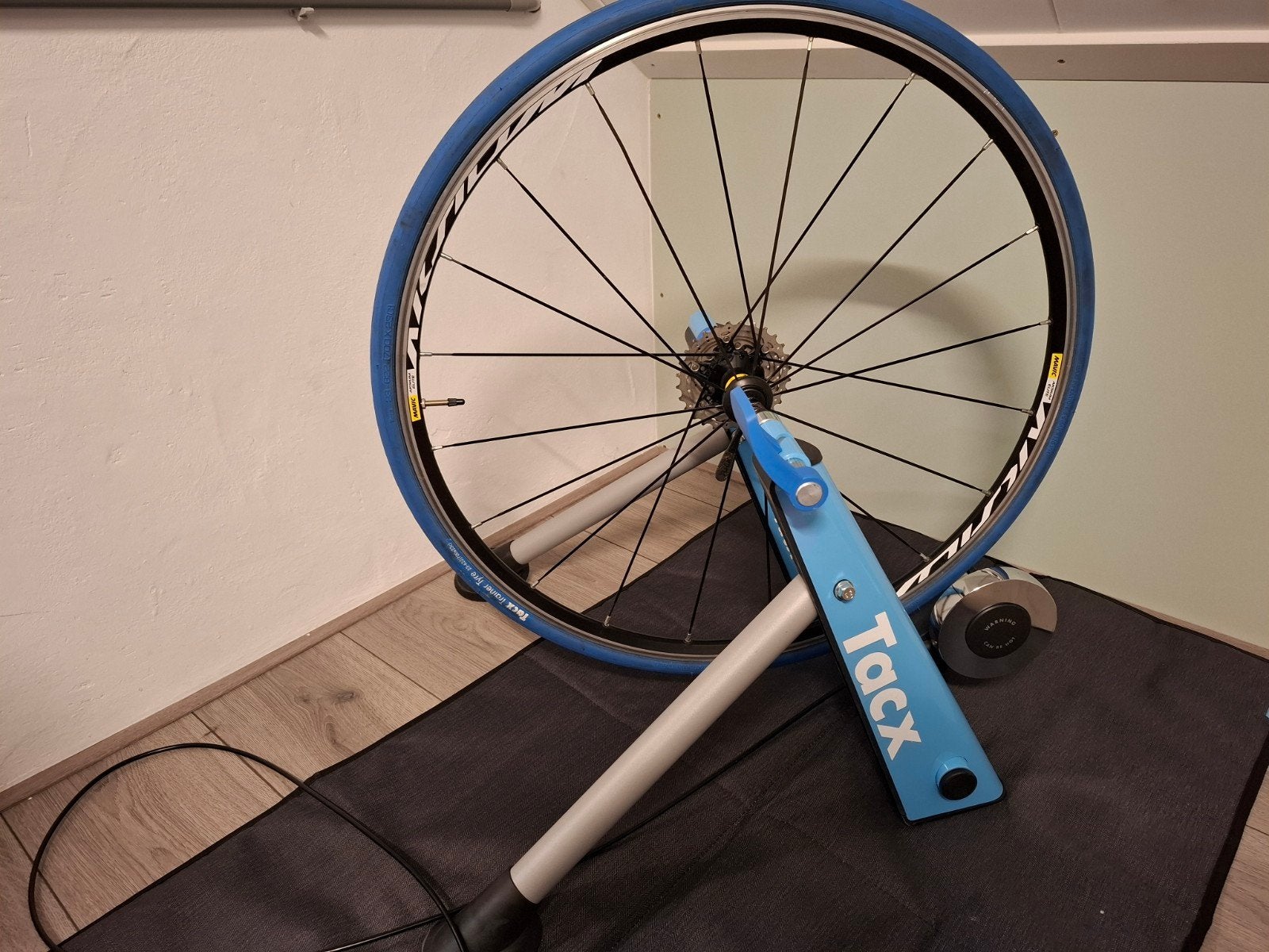 Tacx Blue Matic fietstrainer met Mavic Aksium Elite wiel, Ophalen of Verzenden, Gebruikt, Overige typen