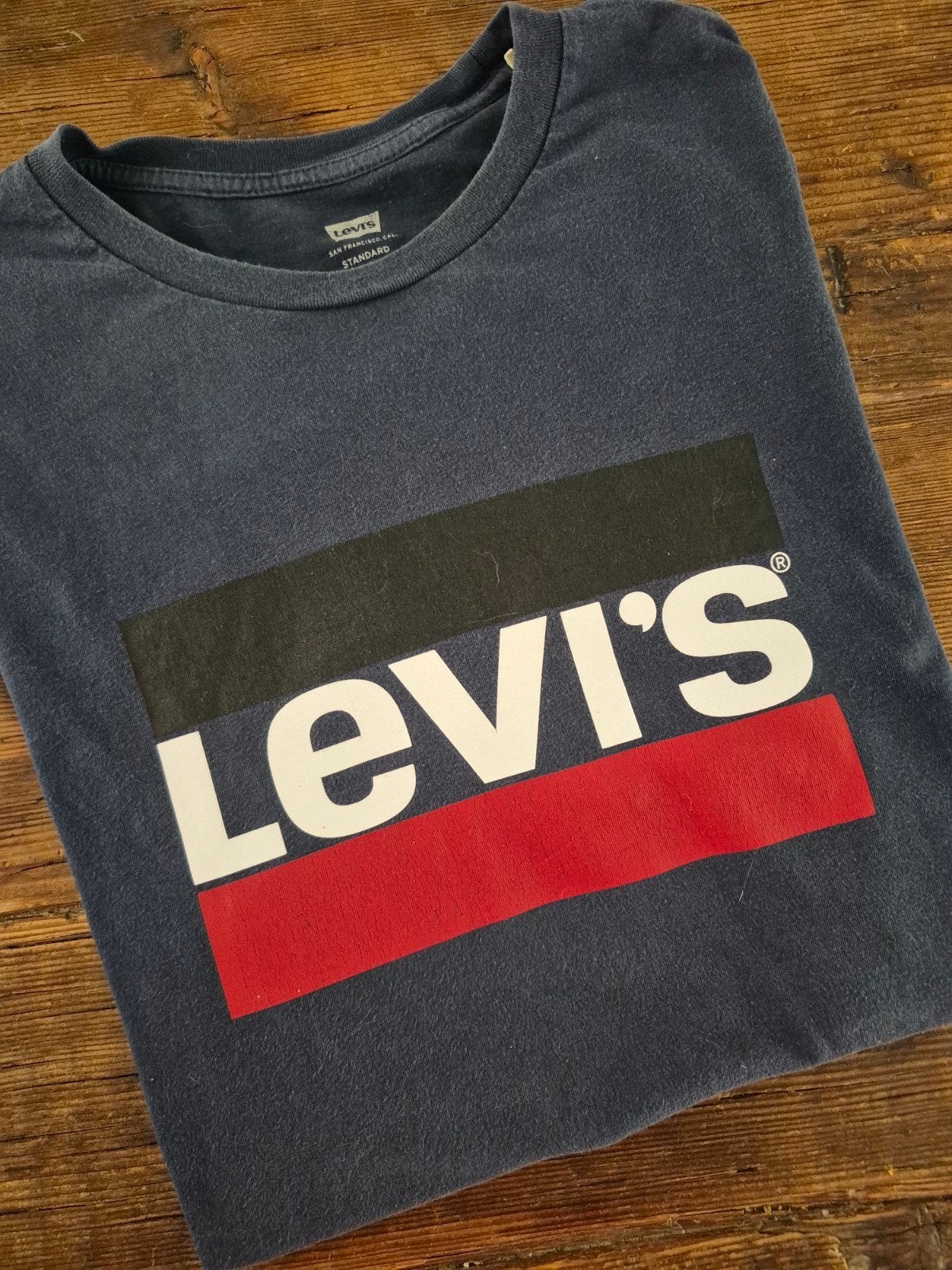Levi's t-shirt donkerblauw maat M, Kleding | Heren, T-shirts, Ophalen of Verzenden, Gedragen, Levi’s, Maat 48/50 (M)