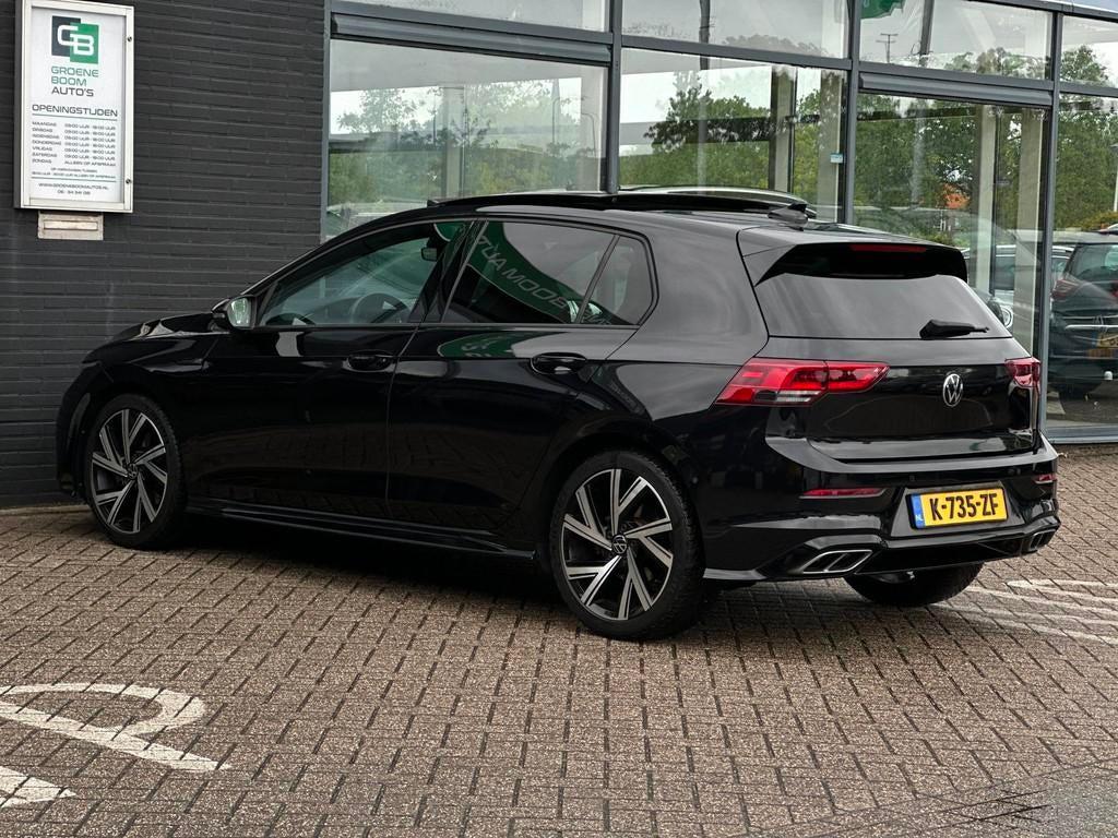 Volkswagen Golf 1.5 eTSI R-Line/CARPLAY/PANO-DAK/LED/NL-AUTO, 4 cilinders, 150 pk, Alcantara, Zwart