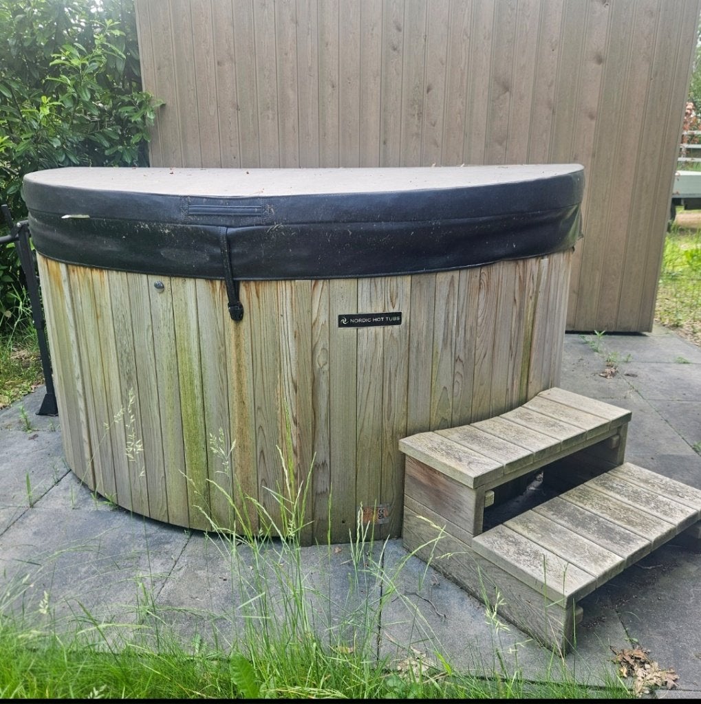 Nordic Hottub Classic Serie Warrior XL 213 cm DEMO, Ophalen, Zo goed als nieuw, Trap, Vast