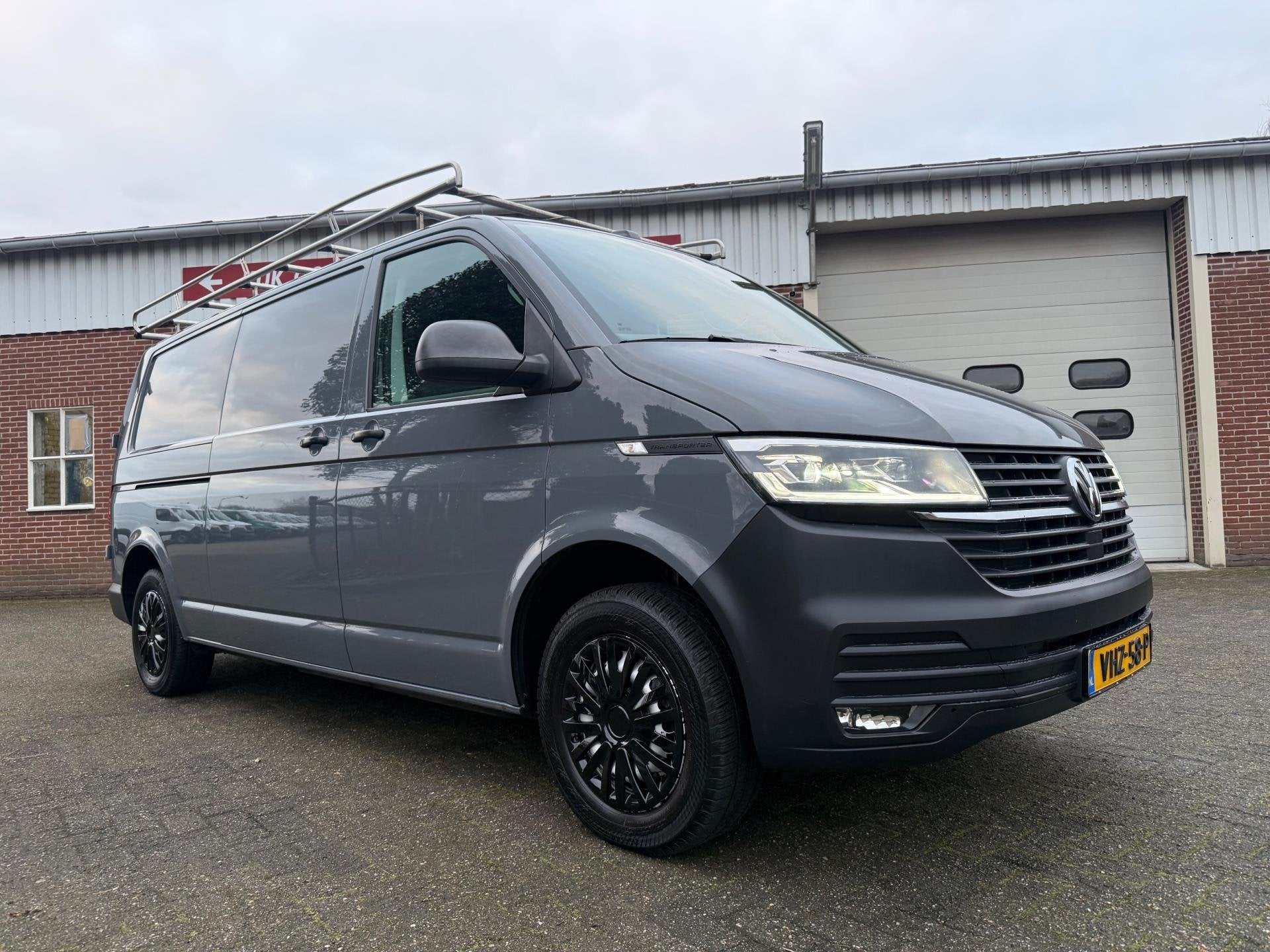 Volkswagen Transporter 2.0 TDI L2H1 150PK LED DSG imperiaal, Gebruikt, Euro 6, 4 cilinders, 150 pk