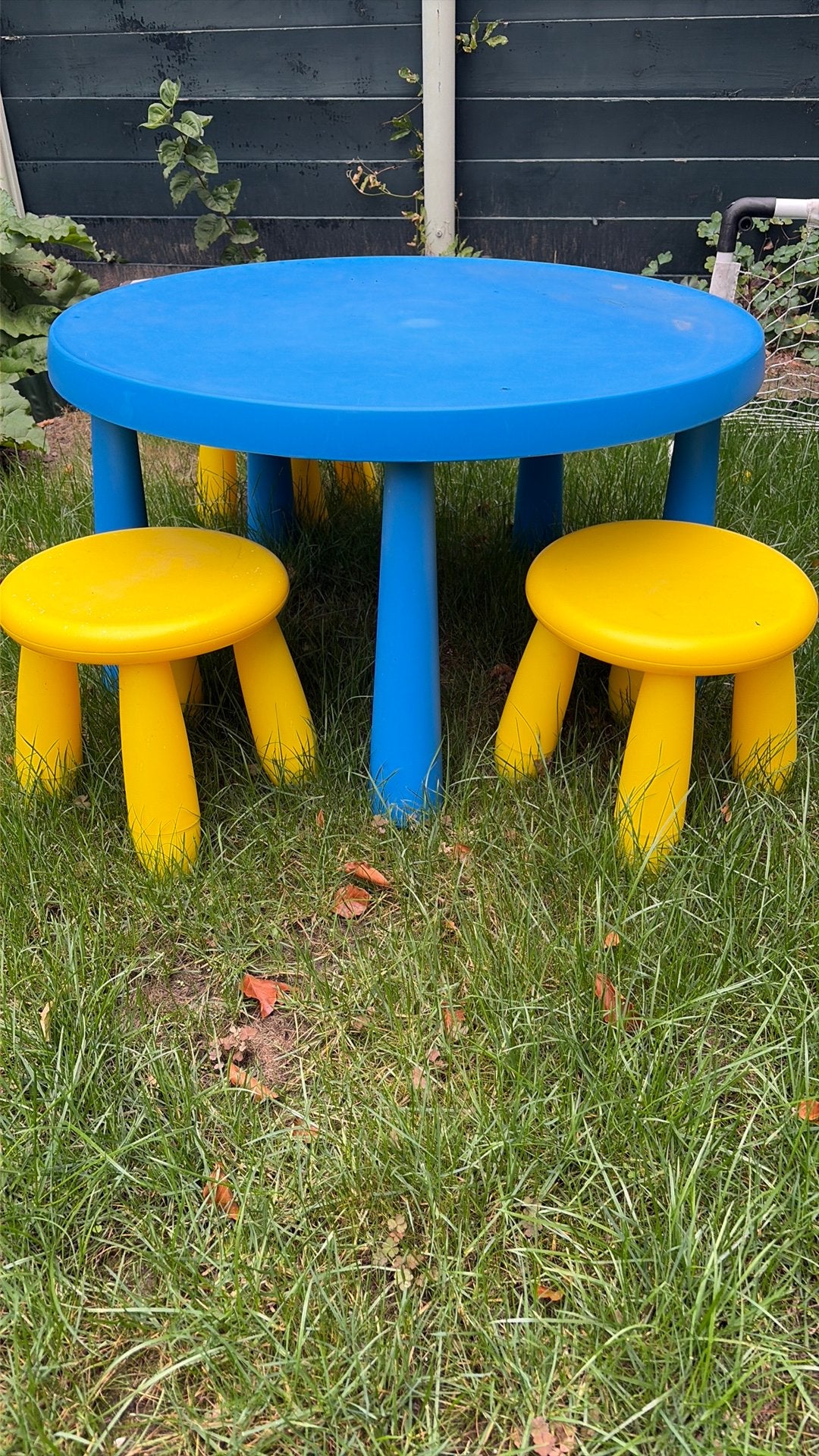 Gratis speeltafel plus krukjes, Ophalen, Zo goed als nieuw