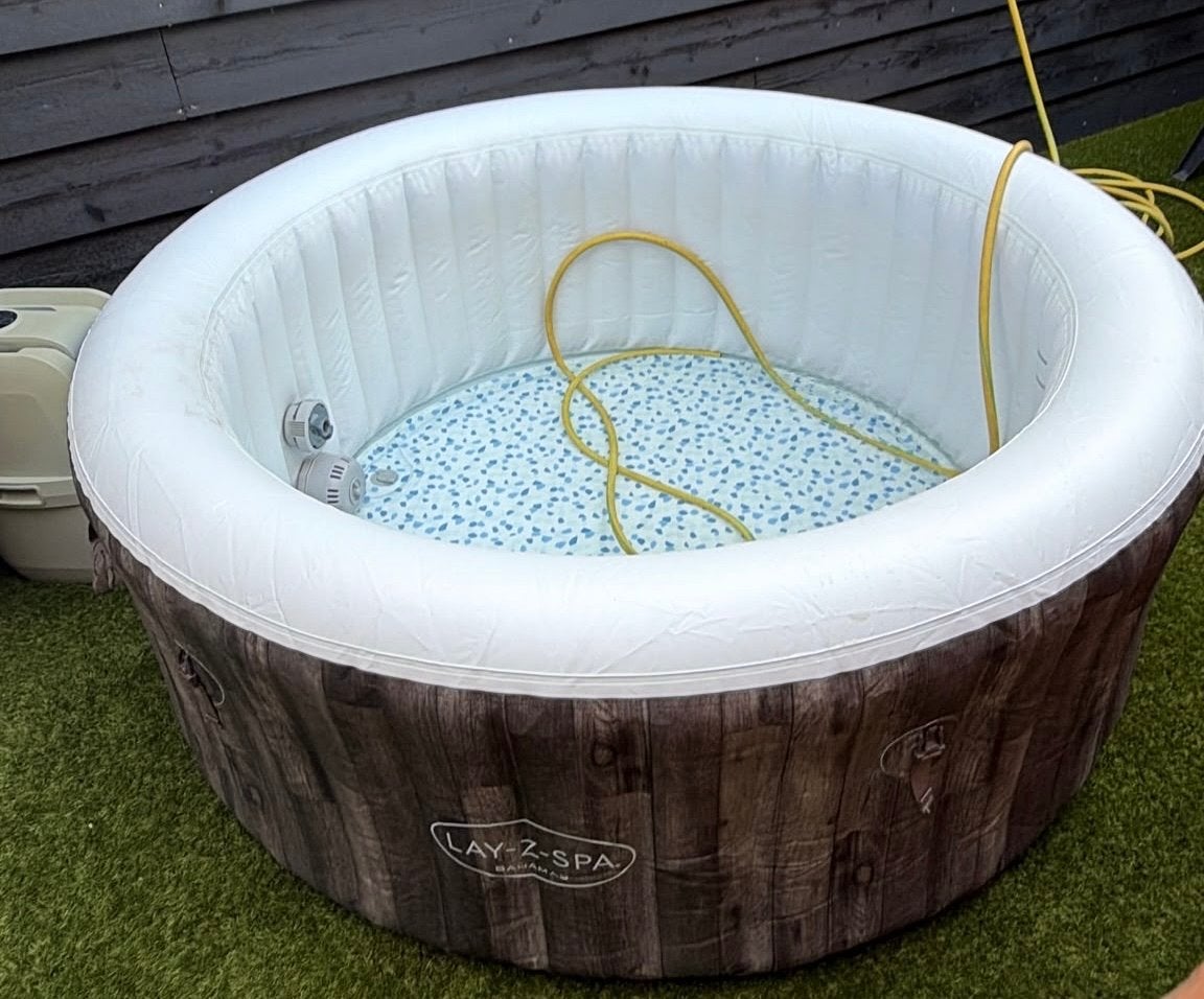 Lay-Z-Spa Bahama opblaasbare jacuzzi met accessoires, Ophalen, Gebruikt, Filter, Opblaasbaar