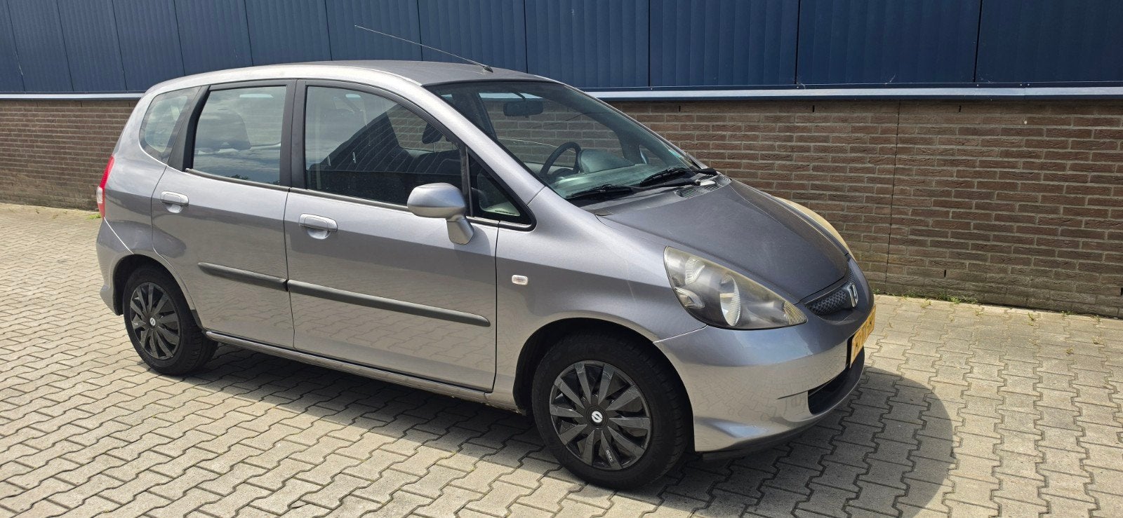 Honda Jazz 1.2 I 2006 Grijs, Voorwielaandrijving, 450 kg, 40 €/maand, 4 cilinders