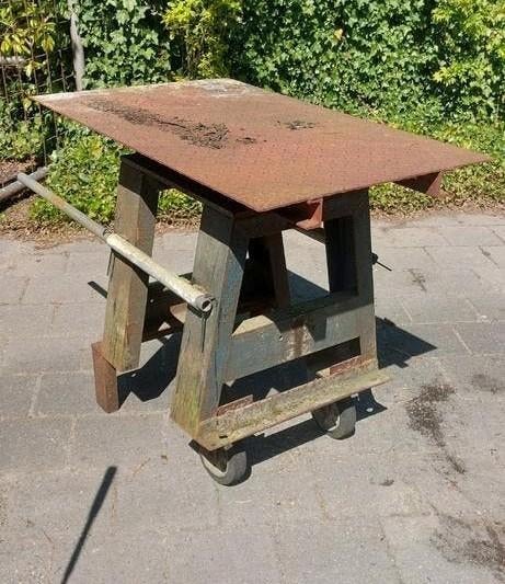 werkbank  op wielen, Doe-het-zelf en Verbouw, Werkbanken, Ophalen, Gebruikt, 70 tot 120 cm