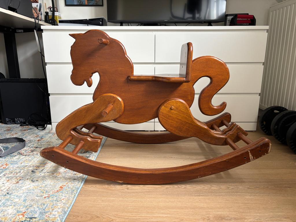 Houten hobbelpaard, Ophalen, Gebruikt