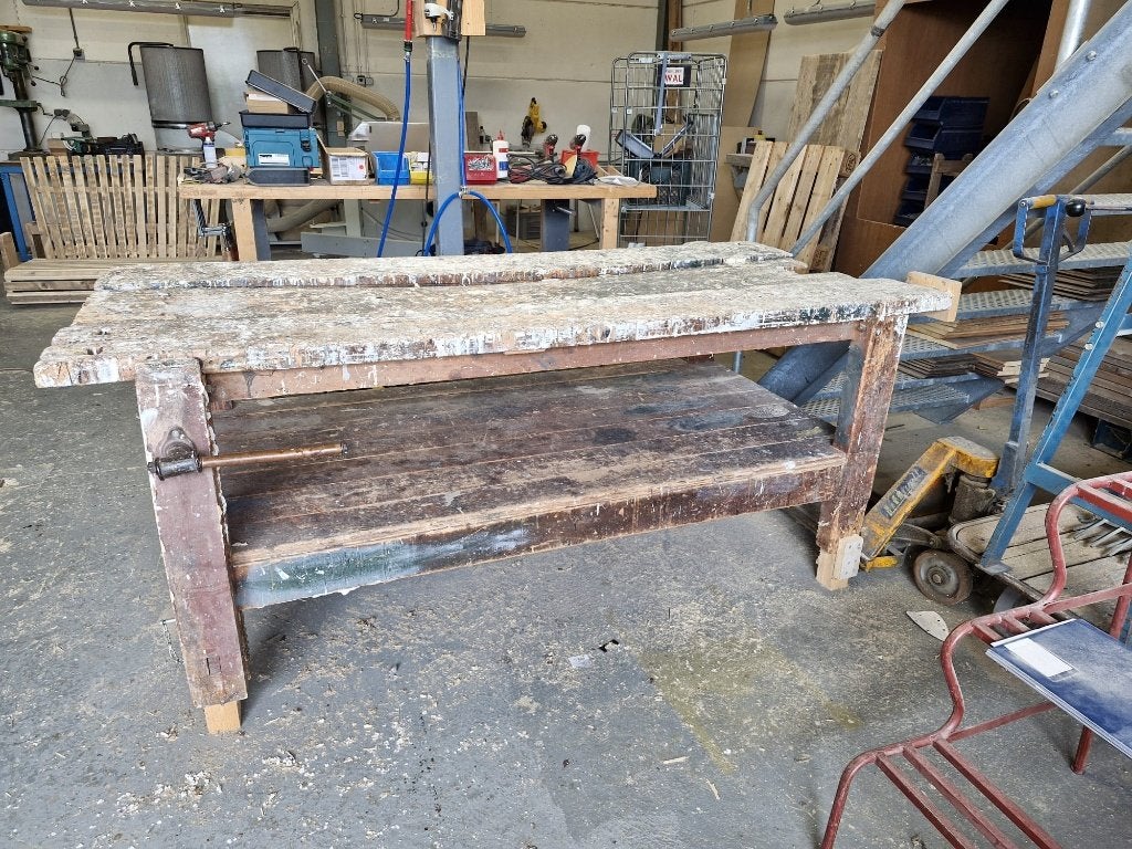 antieke werkbank, Ophalen
