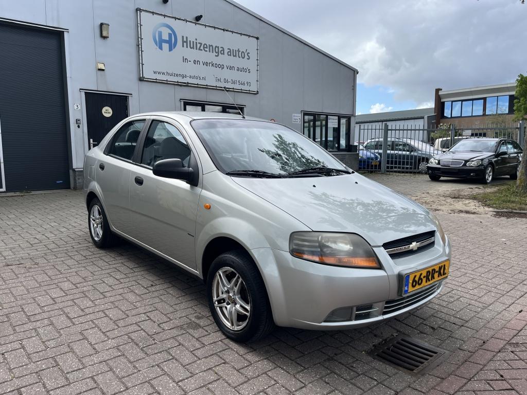Chevrolet Kalos 1.4 Spirit| SEDAN| AIRCO| MET APK!, 83 pk, Stof, Zwart, 4 cilinders