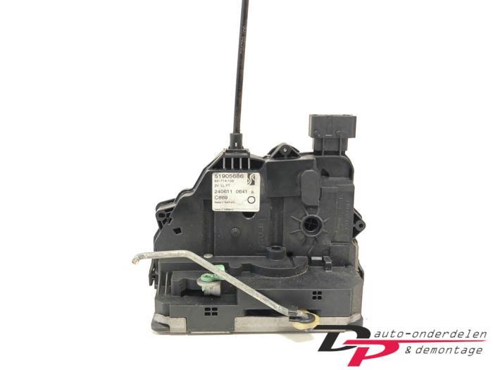 Deurslot Mechaniek 4Deurs links-voor van een Fiat Punto, Auto-onderdelen, Gebruikt, -, -, Ophalen of Verzenden