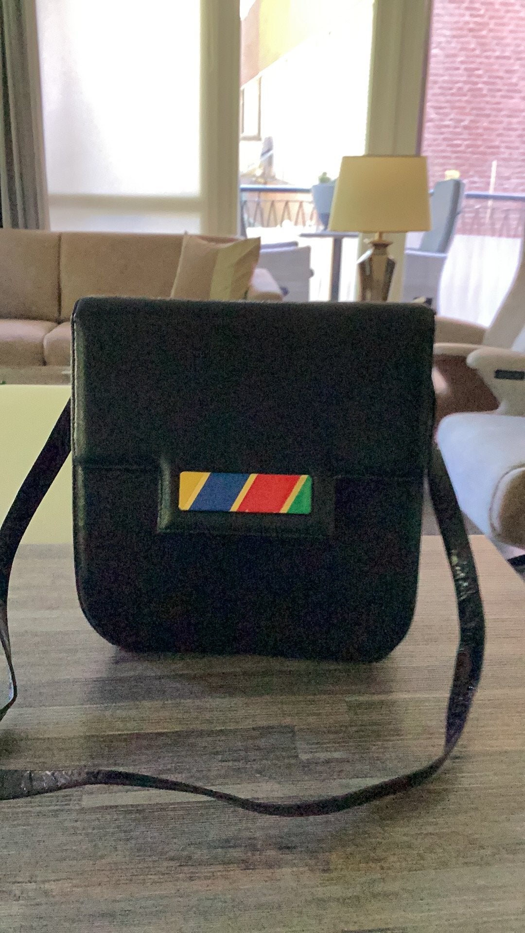 Zwart leren tas met mooie sluiting, Sieraden, Tassen en Uiterlijk, Tassen | Damestassen, Ophalen of Verzenden, Zo goed als nieuw