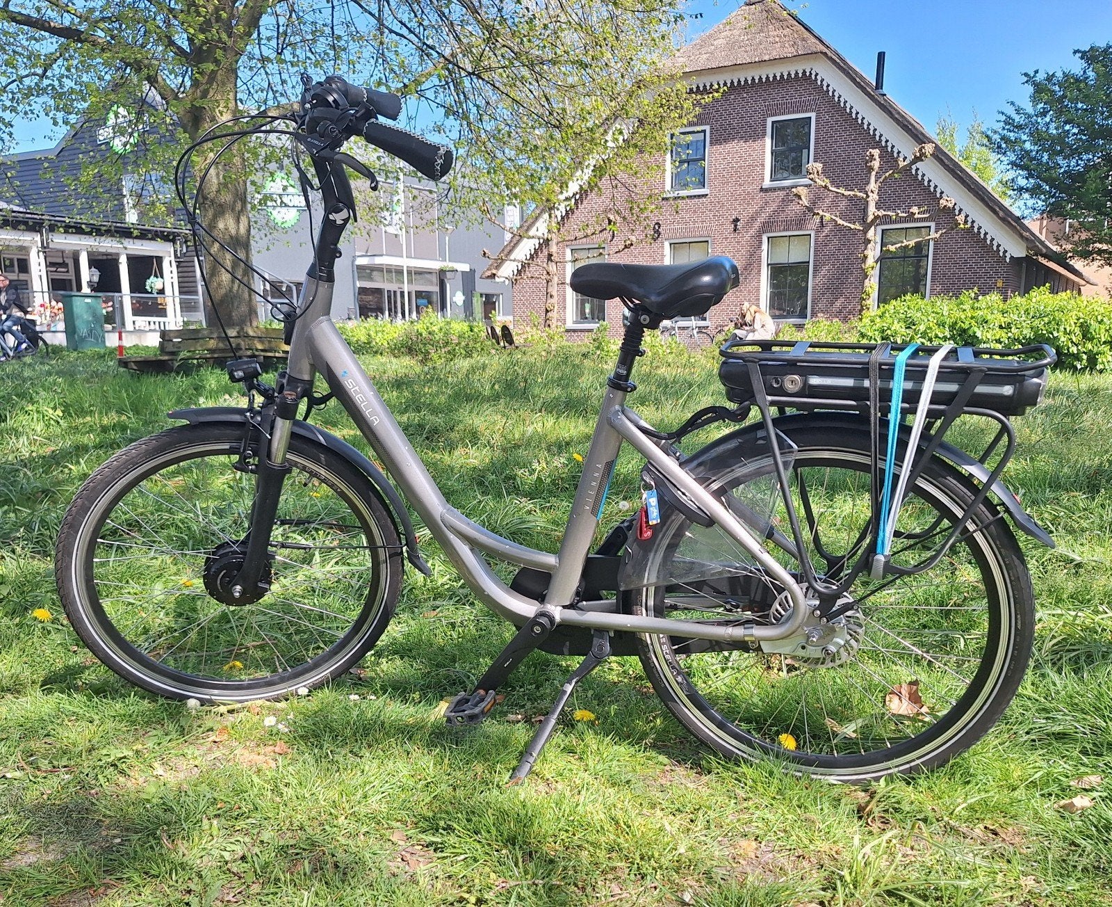 Stella fiets, Ophalen, Zo goed als nieuw, 50 km per accu of meer