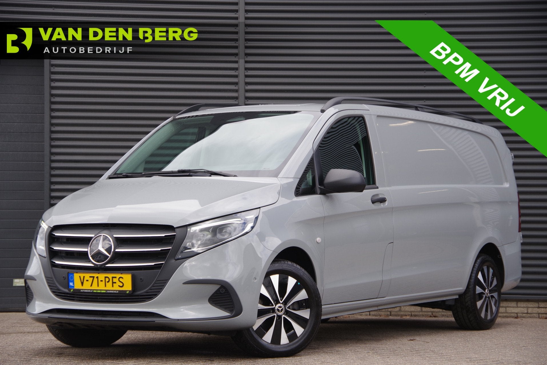 Mercedes-Benz Vito 116 CDI 4X4 XL L3 Select AUT. LED, TREKHA, Auto's, Automaat, Dealer onderhouden, Stof, Gebruikt