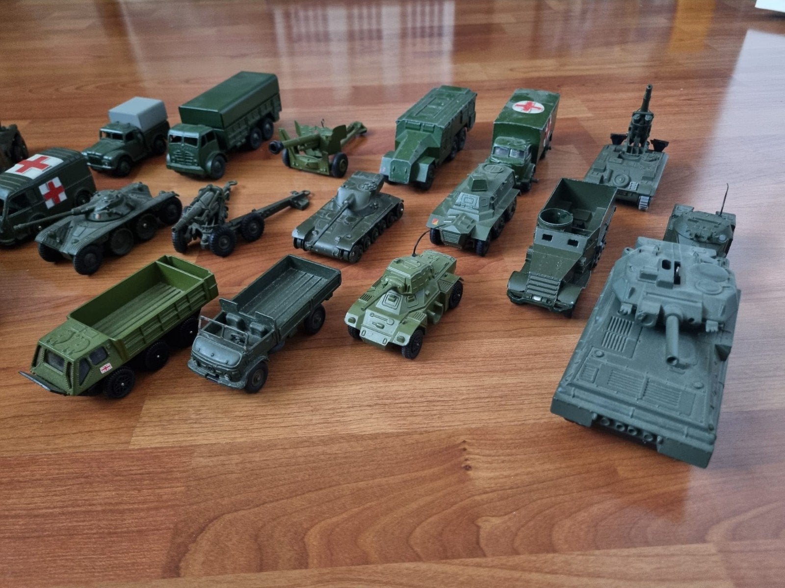 partij leger dinky toys, Ophalen of Verzenden, Gebruikt, Auto, Dinky Toys