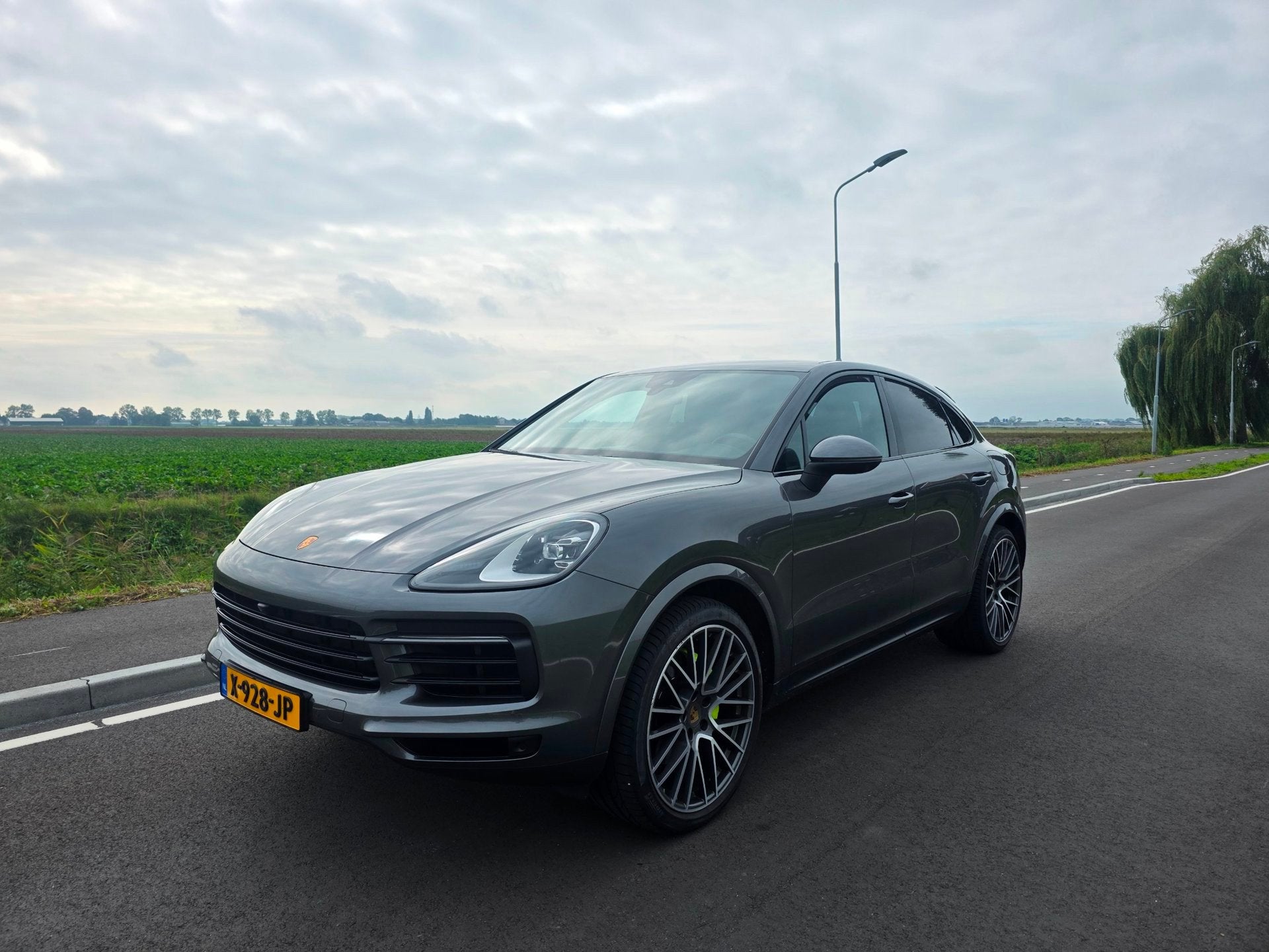 Porsche Cayenne Coupé 3.0 E-Hybrid Platinum Edition, Auto's, Automaat, Cayenne, 14 kWh, Gebruikt