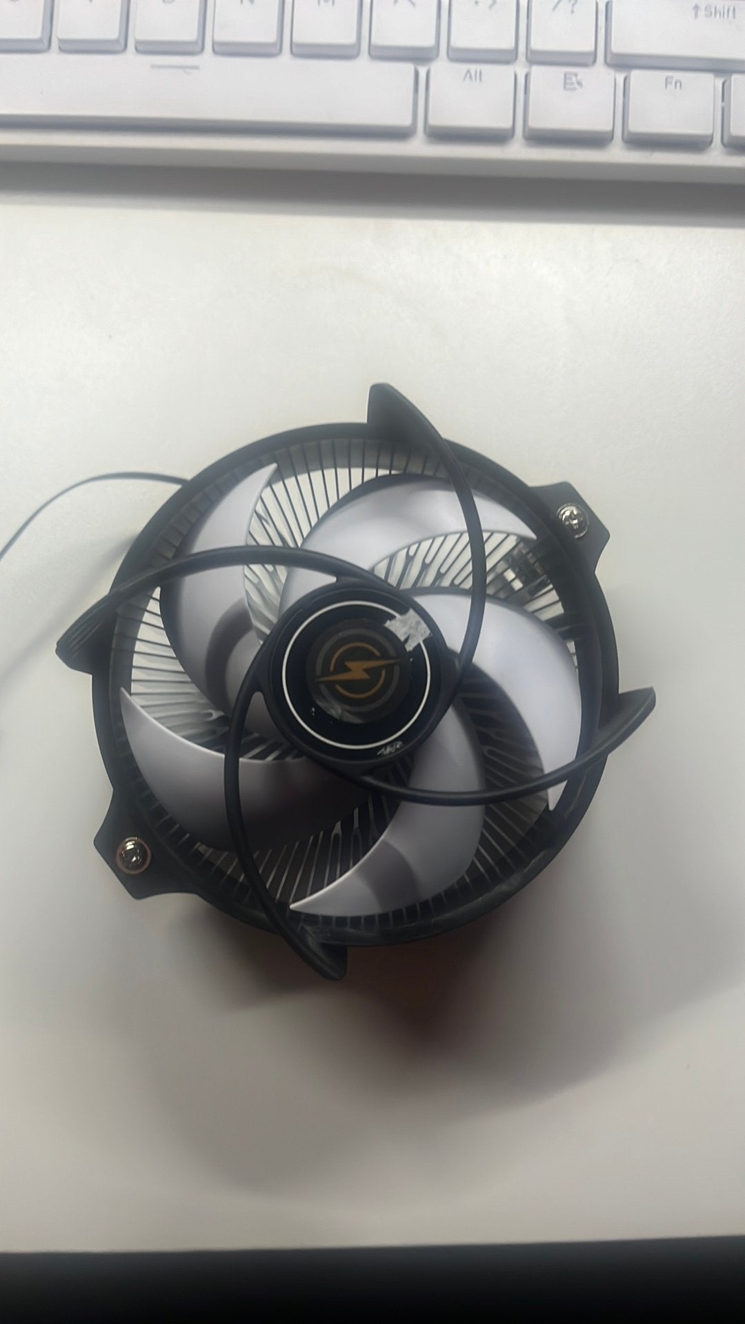 AMD cooler, Computers en Software, Computerkoelers, Ophalen of Verzenden, Zo goed als nieuw, Luchtkoeling