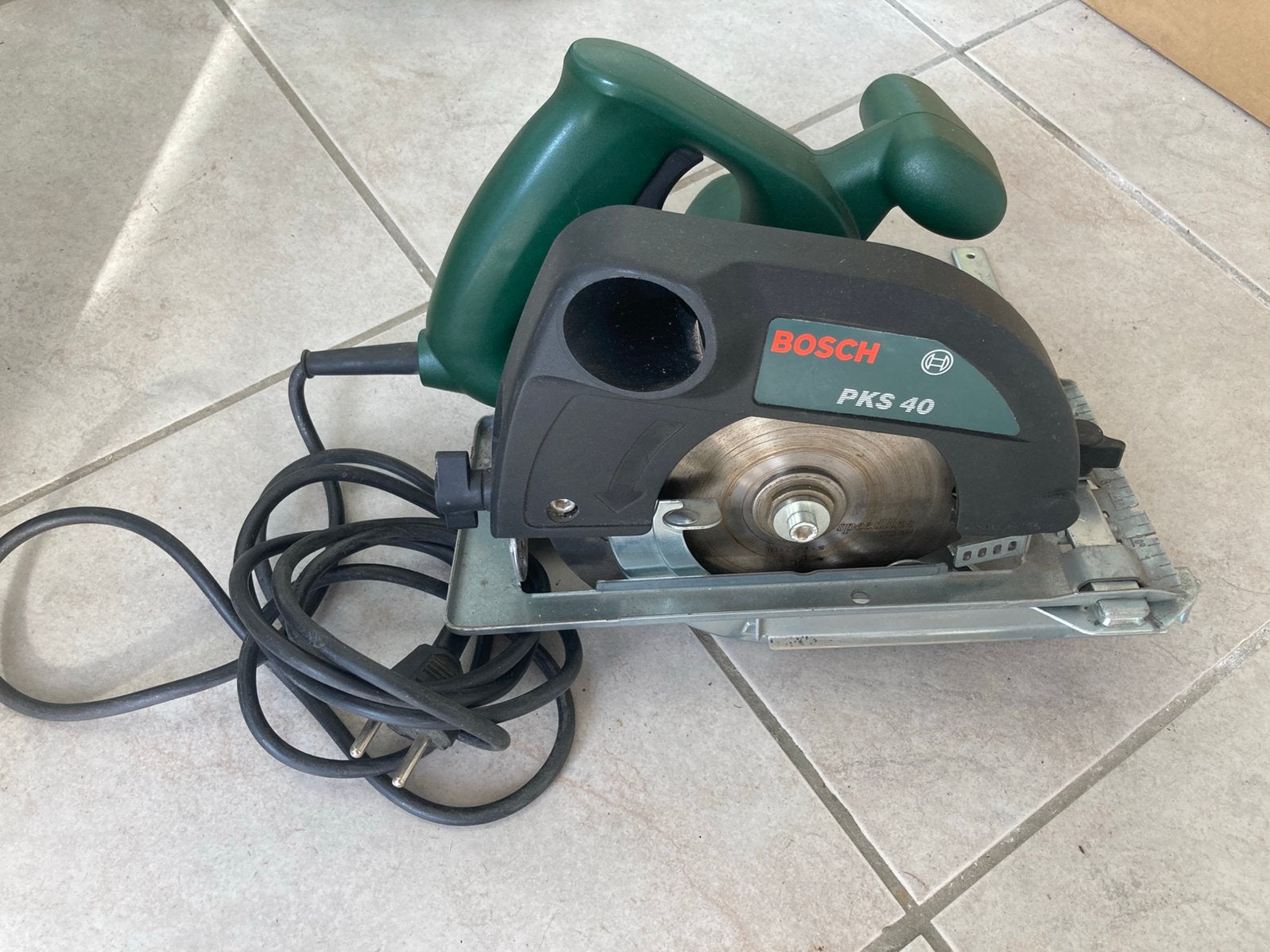 Bosch PKS40 handcirkelzaag, Cirkelzaag, Ophalen of Verzenden, Zo goed als nieuw, 30 tot 70 mm
