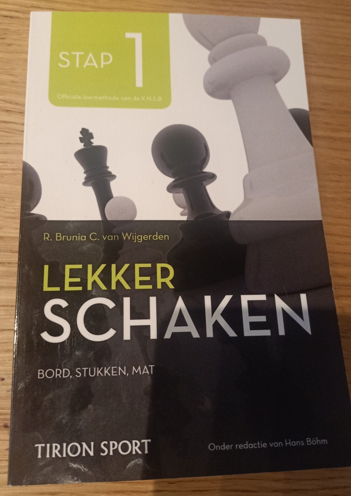 Lekker Schaken - Stap 1 (4e druk 2011), Ophalen of Verzenden, Gelezen, Niet van toepassing, R. Brunia C. van Wijgerden
