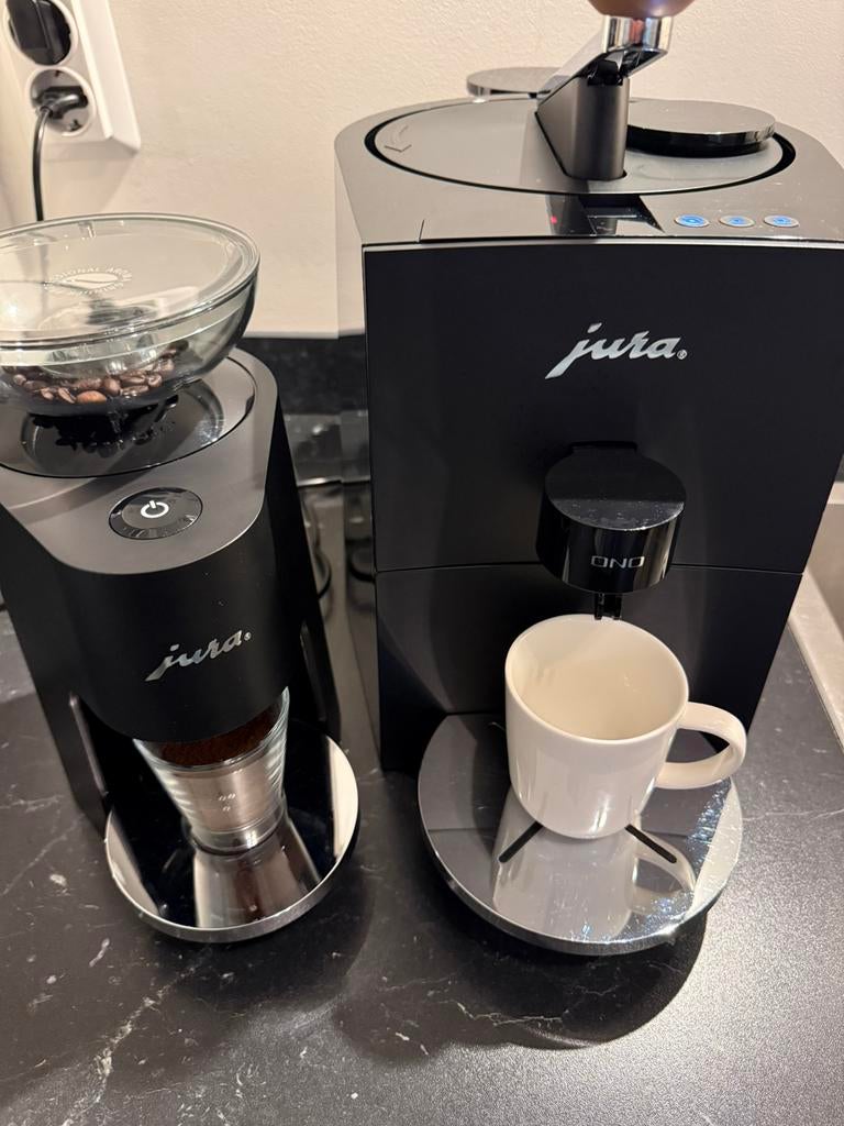 Jura Ono Koffiemachine + Jura P.A.G Koffiemolen, Witgoed en Apparatuur, Koffiezetapparaten, Afneembaar waterreservoir, Espresso apparaat