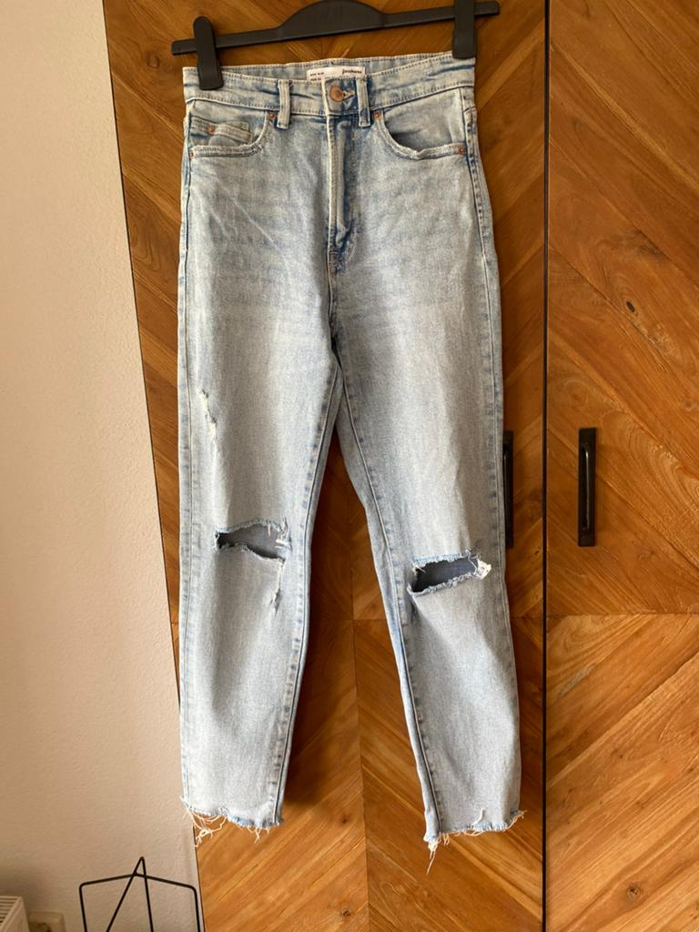 Leuke Jeans van Stradivarius. Maat 36, Kleding | Dames, Blauw, Ophalen of Verzenden, W28 - W29 (confectie 36), Stradivarius