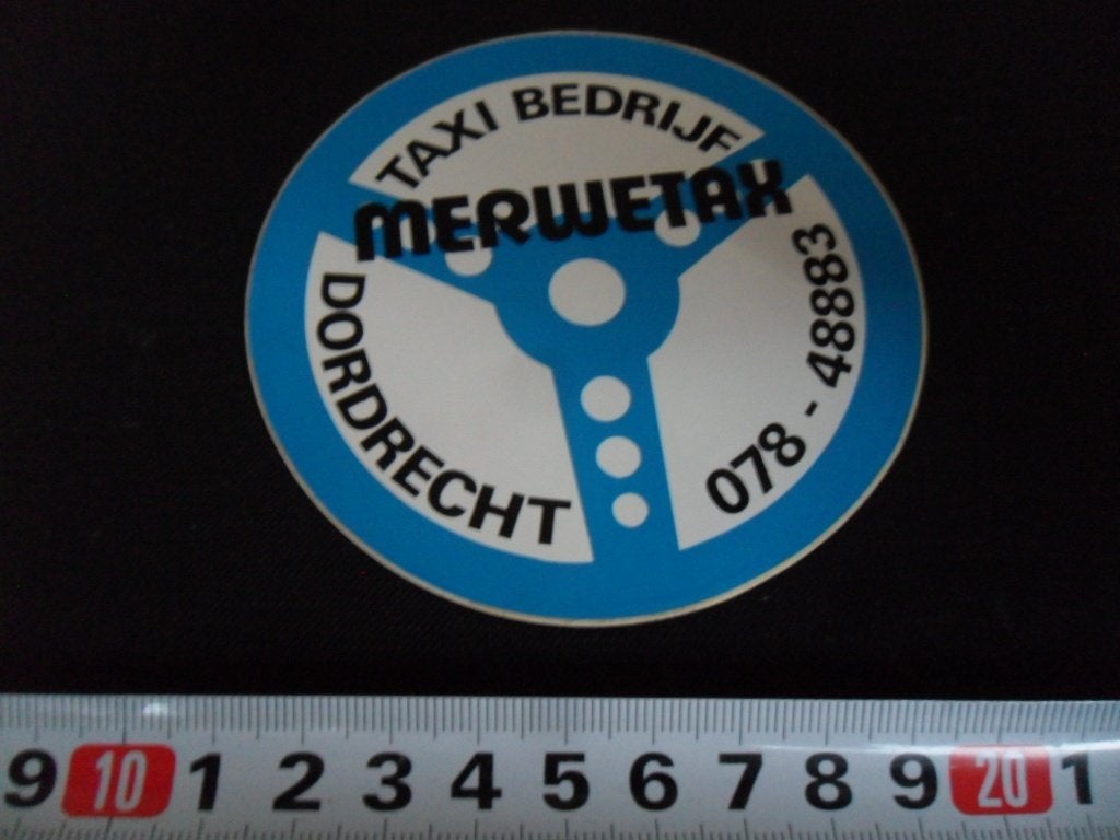 sticker Dordrecht Taxi bedrijf MERWETAX 078-48883, Ophalen of Verzenden, Zo goed als nieuw