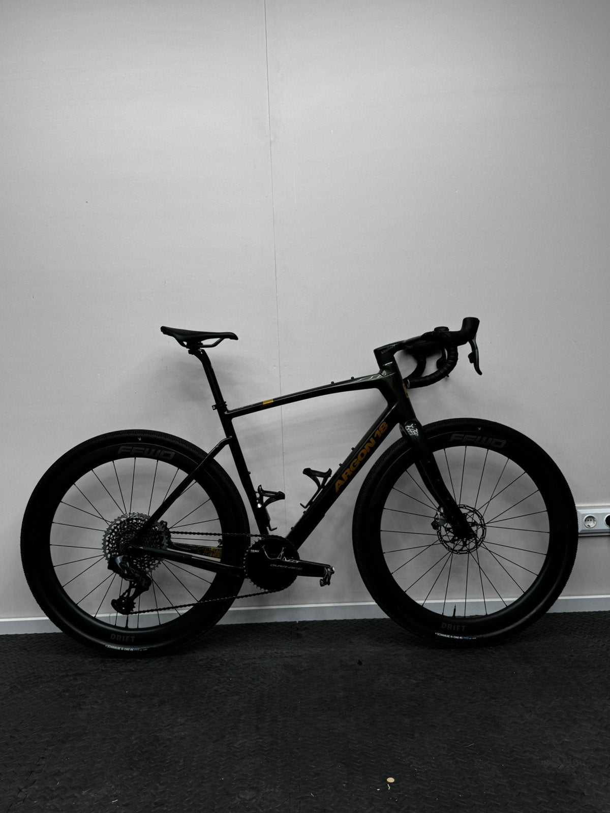 Argon18 dark matter M, Ophalen of Verzenden, Zo goed als nieuw, Overige typen