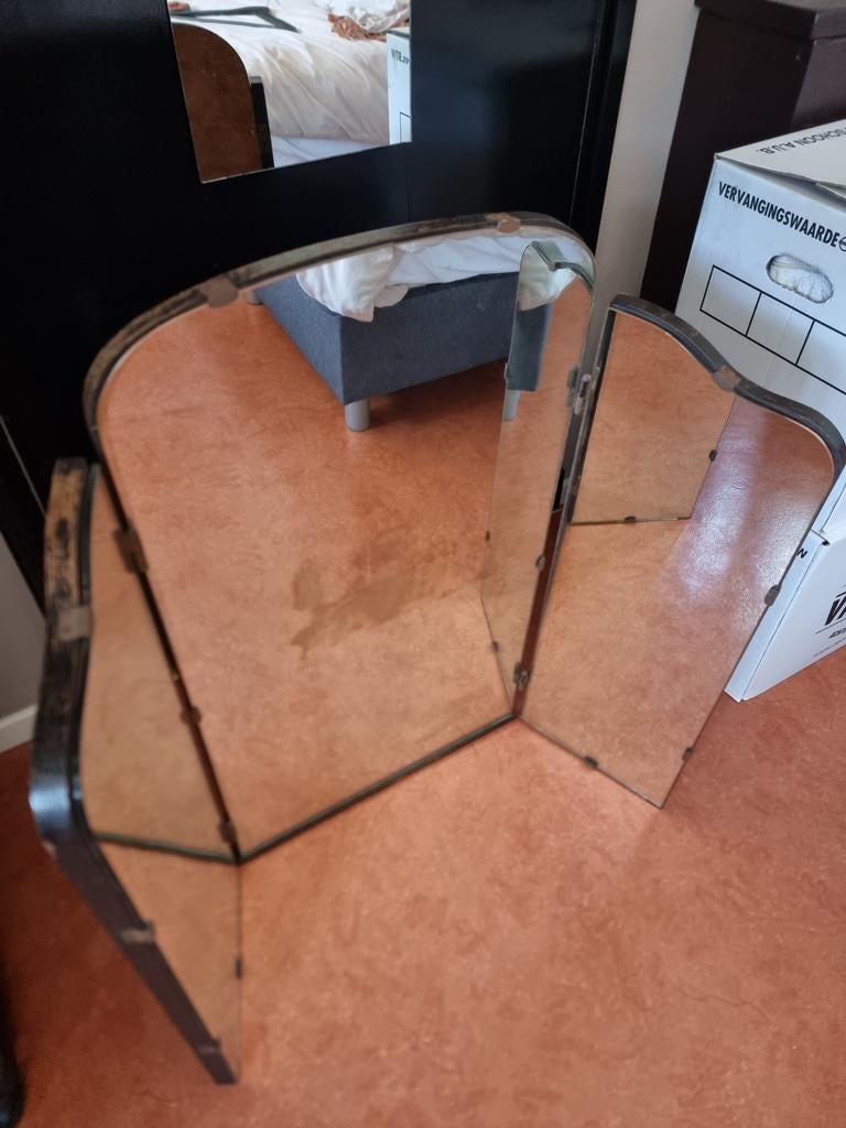 Vintage drieluik spiegel met houten frame, Antiek en Kunst, Antiek | Spiegels, Ophalen of Verzenden, Rechthoekig, 50 tot 100 cm