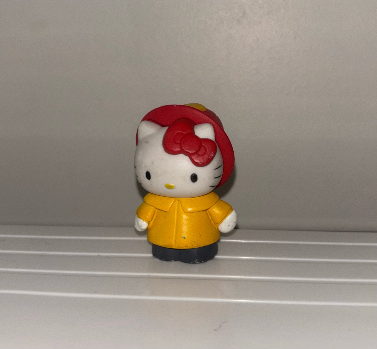 Hello Kitty Sanrio beeldje - Brandweerman, Ophalen of Verzenden
