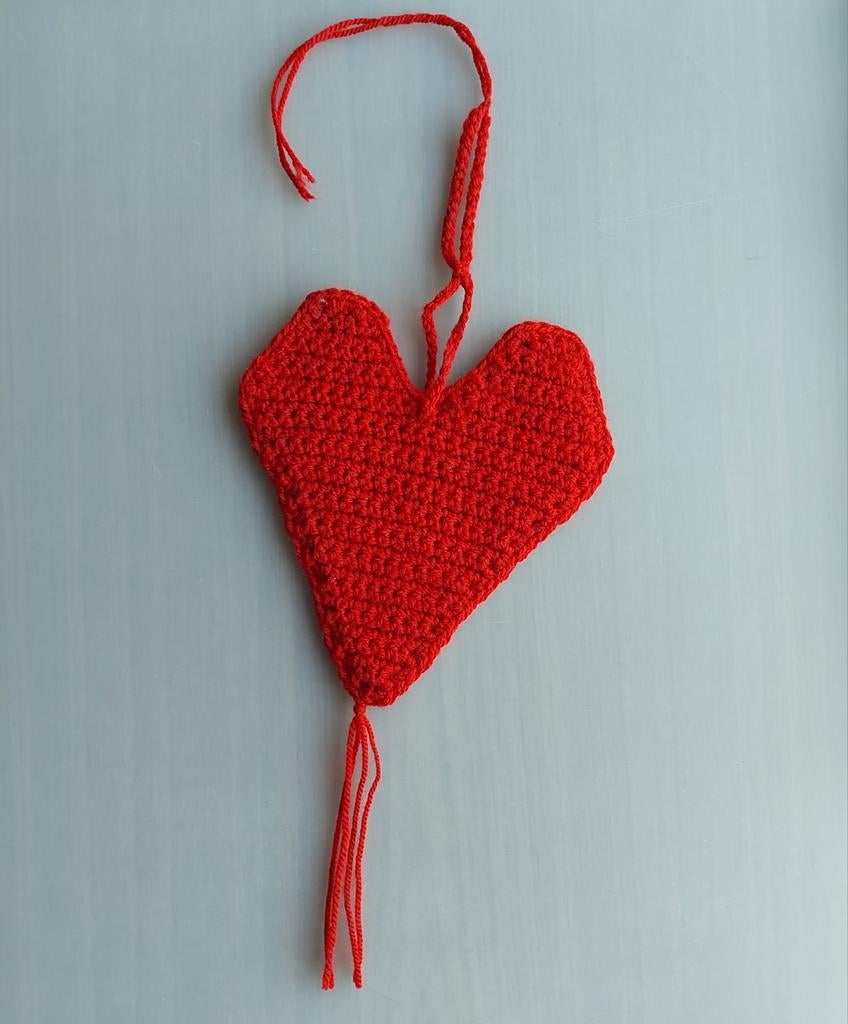 NIEUW! handgemaakt gehaakt rood hartje, Hobby en Vrije tijd, Breien en Haken, Ophalen of Verzenden, Nieuw, Haken, Overige typen
