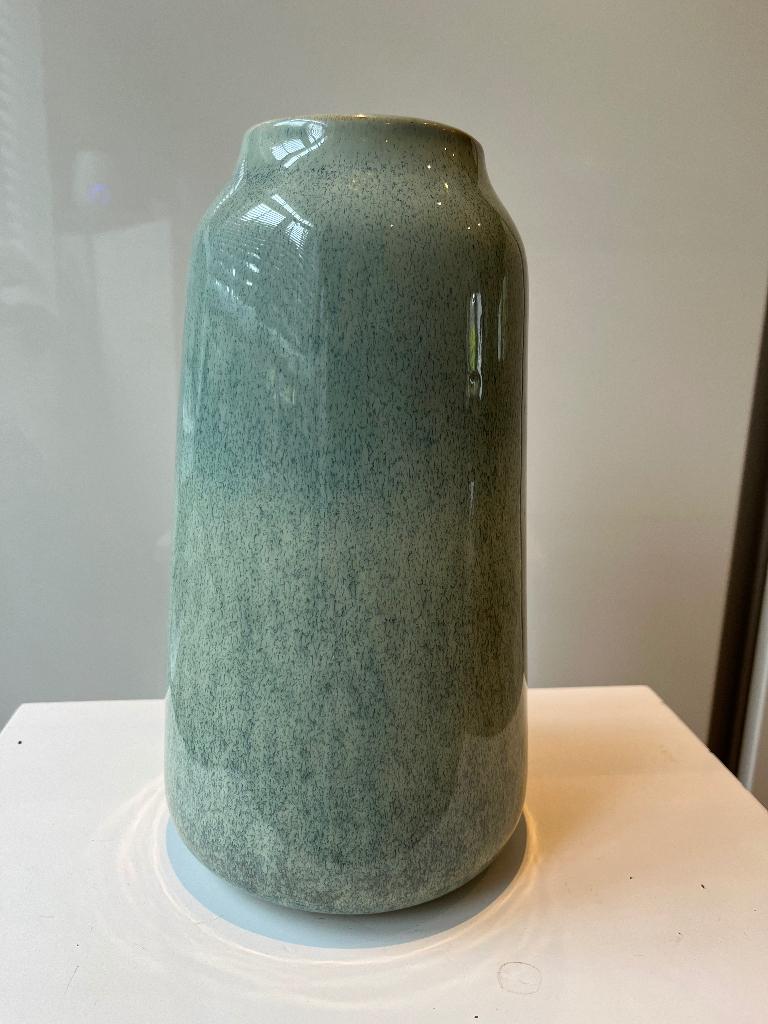 Hema vaas groen mintgroen, Huis en Inrichting, Woonaccessoires | Vazen, Ophalen, Aardewerk of Porselein, Zo goed als nieuw, Minder dan 50 cm