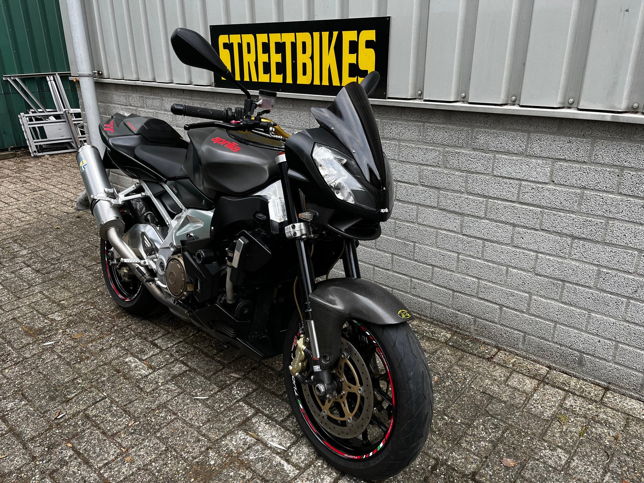 Aprilia TUONO R (bj 2007), 997 cc, Naked bike, Gebruikt, Bedrijf