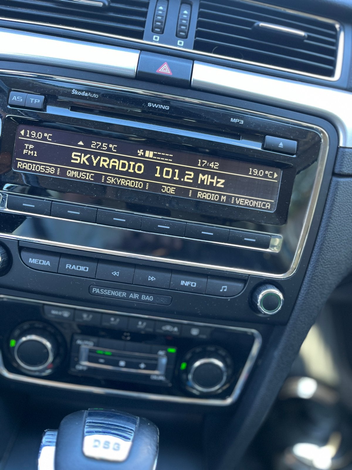 Skoda superb radio, Auto diversen, Ophalen of Verzenden, Zo goed als nieuw