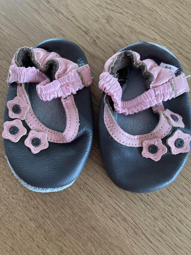 Nieuwe babyslofjes maat 18/19 met bloemetjes, Schoentjes, Meisje, Ilewap, Ilse@ileap.nl