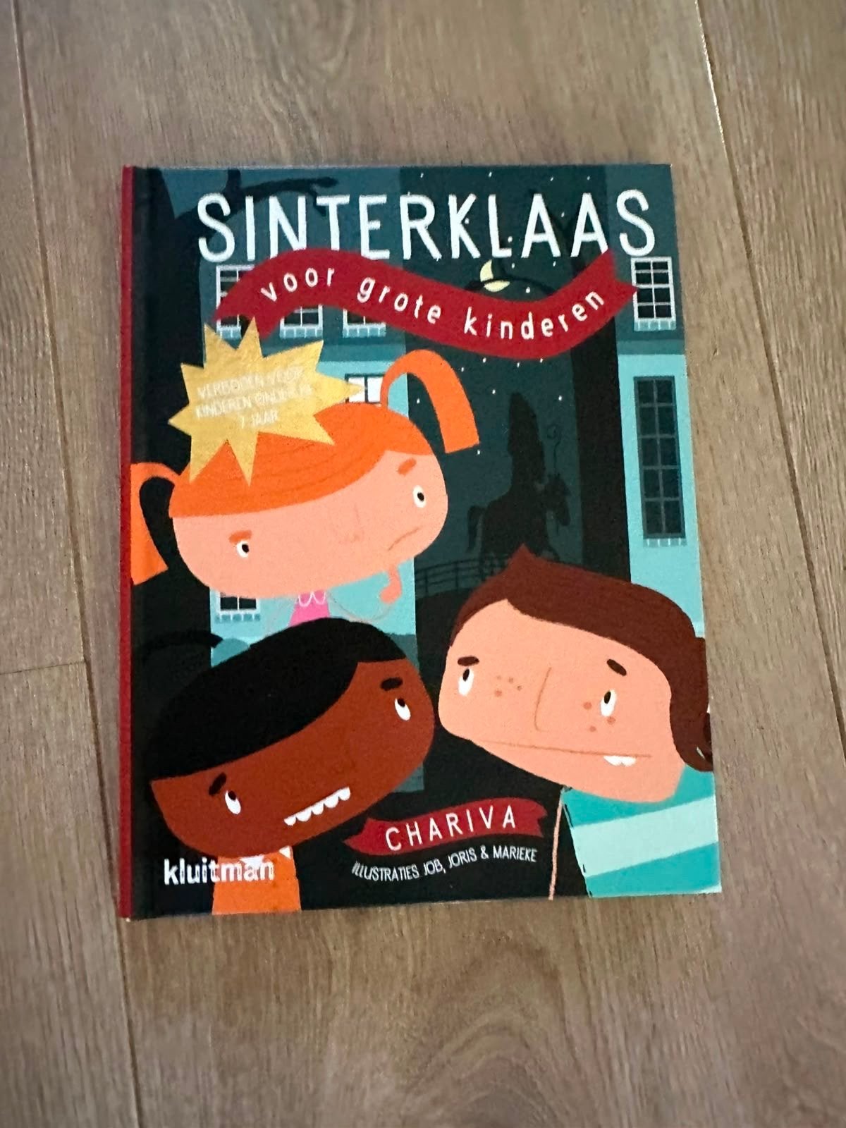 Sinterklaas voor grote kinderen - Chariva (Kluitman), Boeken, Ophalen of Verzenden, Zo goed als nieuw, Fictie algemeen