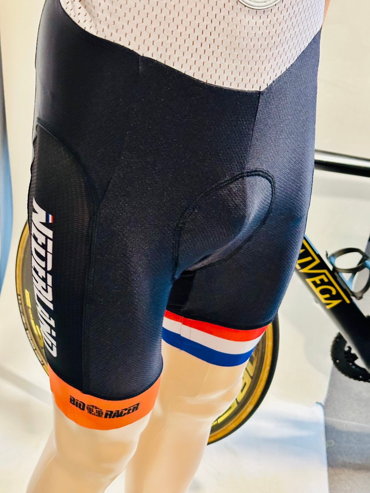Wielrenkleding wielrenbroek fietsbroek maat 4 Bioracer, Gebruikt, Heren, Ophalen of Verzenden, L