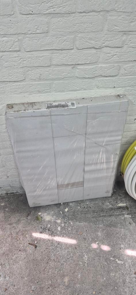 Flatline radiator H: 600 x L: 0800, Ophalen