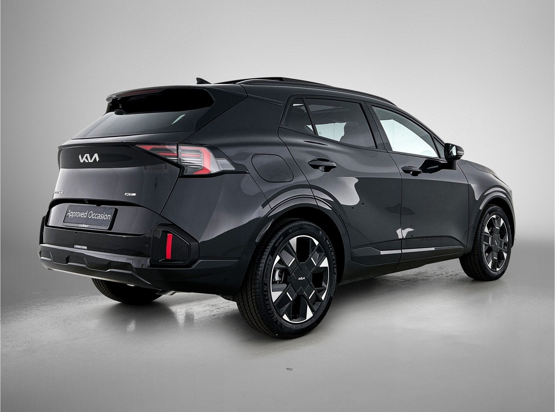 Kia Sportage 1.6 T-GDi Plug-in Hybrid GT-PlusLine Harman/Kar, Auto's, Kia, 12 maanden, 4 cilinders, Zwart, Bedrijf