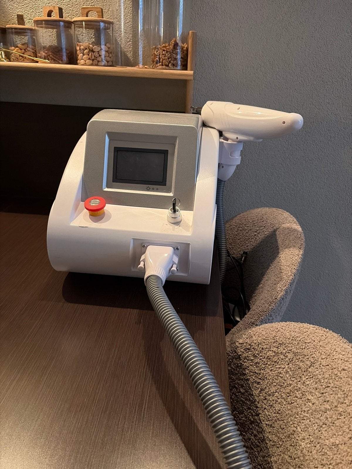 Yag tattoo laser inclusief uitleg, Ophalen, Zo goed als nieuw, Overige typen