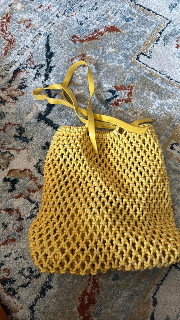 Zara crochet summer bag, Sieraden, Tassen en Uiterlijk, Tassen | Damestassen, Ophalen of Verzenden, Zo goed als nieuw, Schoudertasje