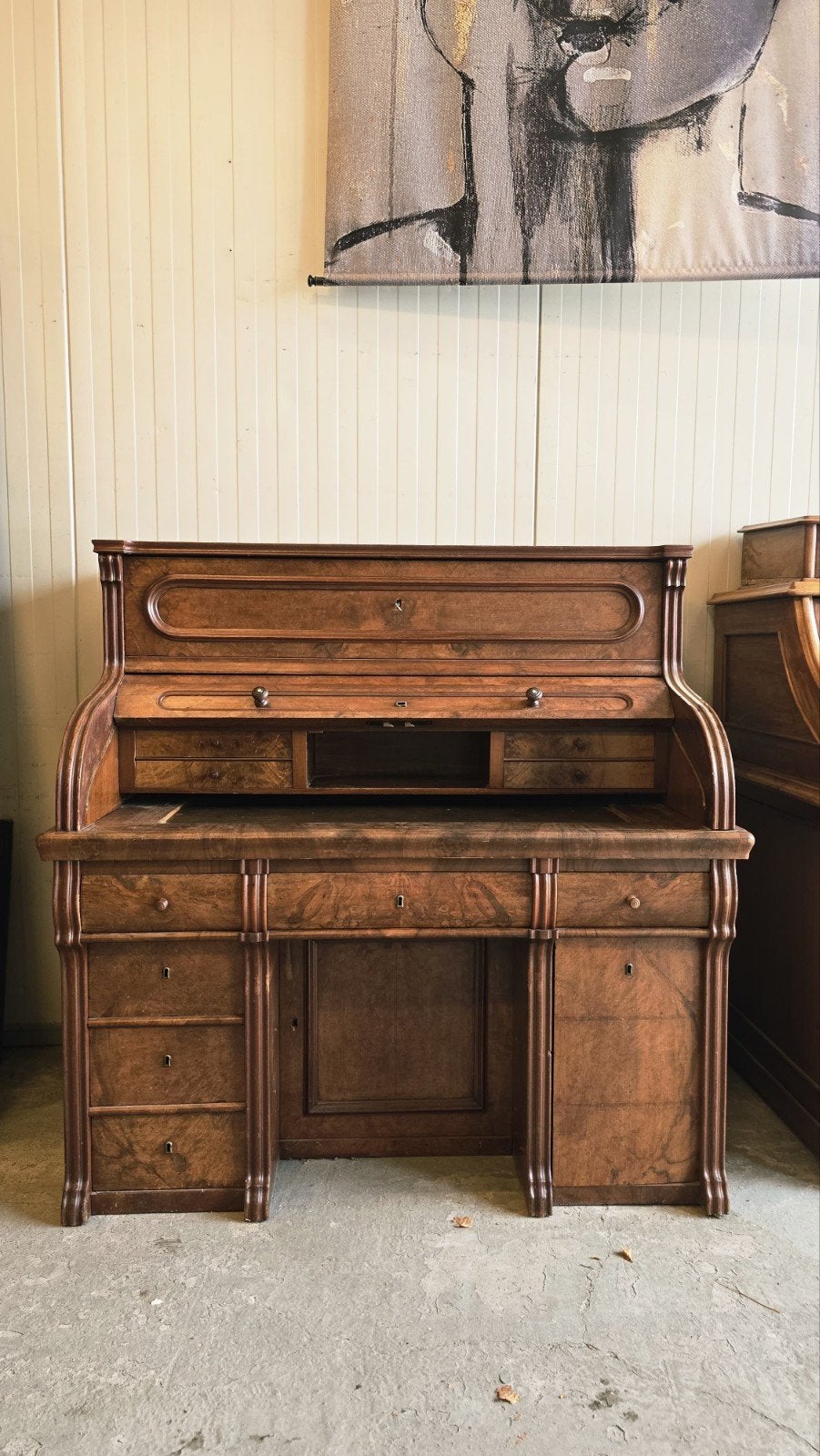 Foto 6 van Antiek rolluik bureau - Prachtig houten schrijfbureau