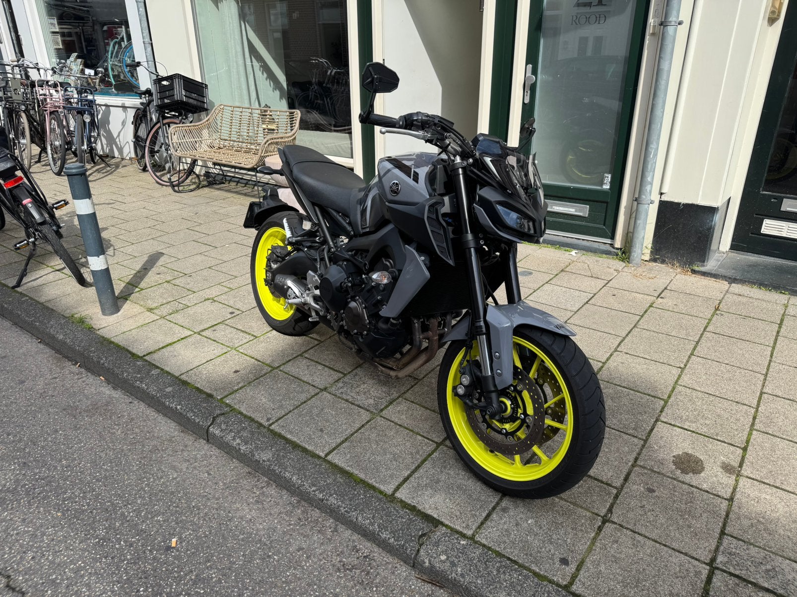 Yamaha MT09, Motoren, Ophalen