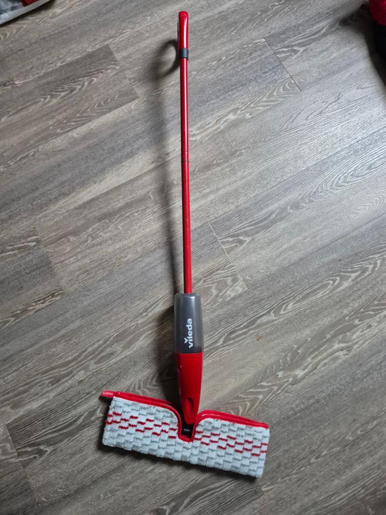 Vileda Spray Mop - Handige Dweil voor Snel Schoonmaken, Ophalen, Mop of Dweil