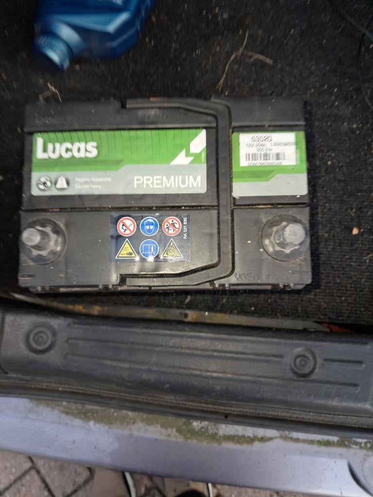 Accu lucas premium voor auto boot of caravan, Ophalen, Nieuw