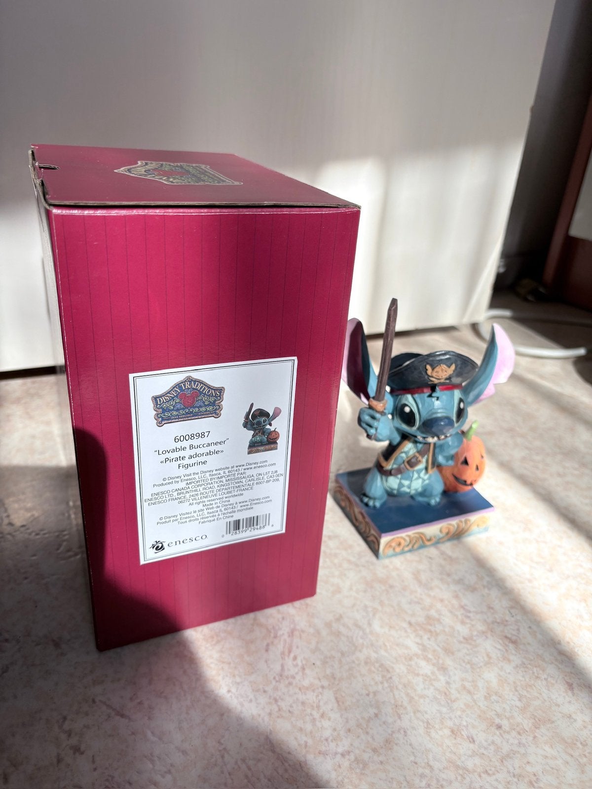 Jim Shore Disney Stitch – Pirates | Met originele doos, Ophalen of Verzenden, Overige figuren, Zo goed als nieuw, Beeldje of Figuurtje