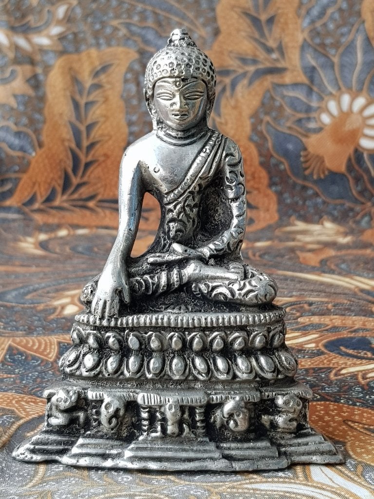 Mooi zwaar oud Oosters brons beeldje van Boeddha 11,8 cm., Antiek en Kunst, Zilver, Handgemaakt, Ophalen of Verzenden, Brons